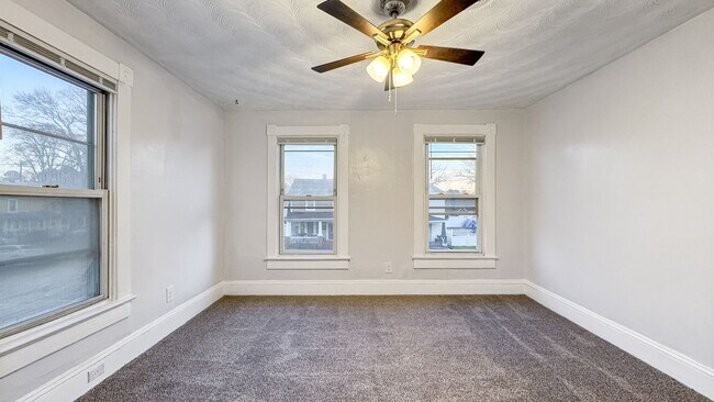 Building Photo - 2728 E Virginia Beach Blvd