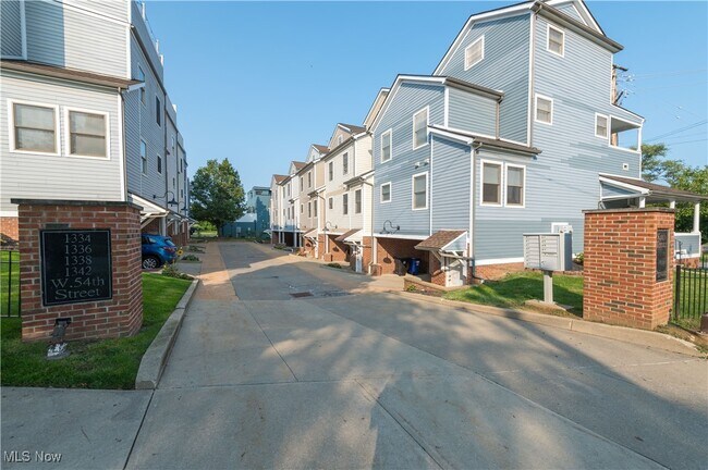 Building Photo - 5417 Herman Ave
