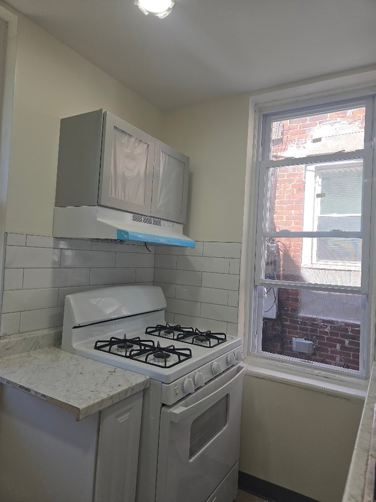 Kitchen - 1504 N 54th St