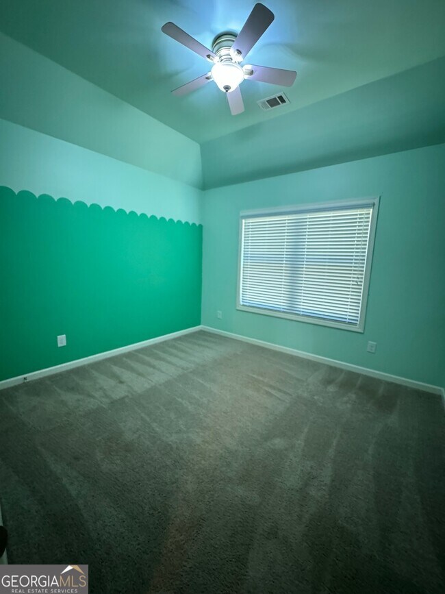 Building Photo - 829 Hawkins Creek Dr