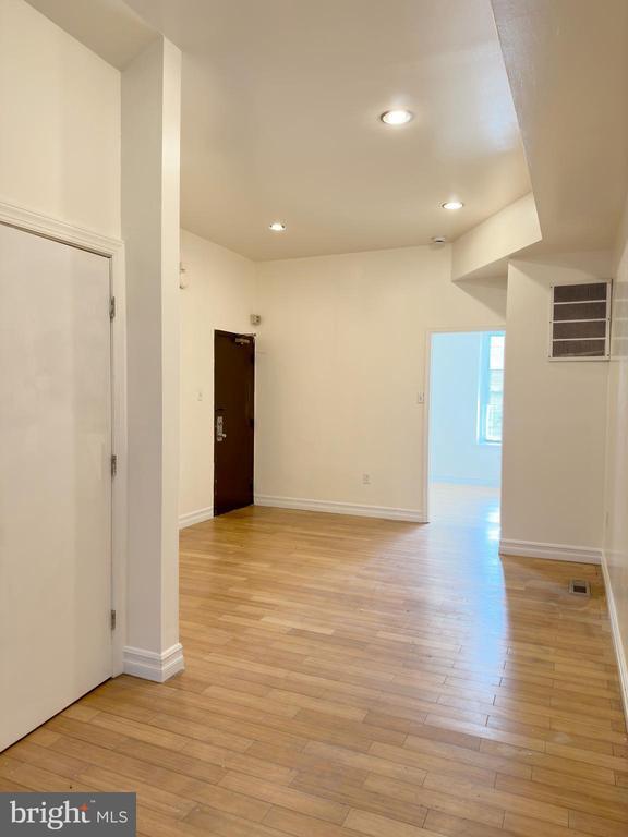 Building Photo - 3231 Powelton Ave