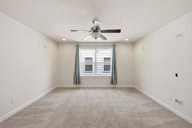 Building Photo - 304 Atwood Dr