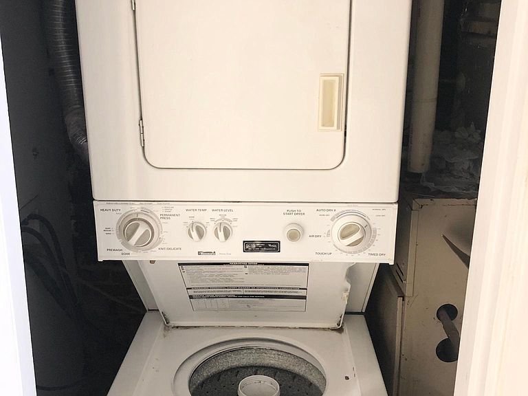 Building Photo - 787 Fairmont St NW