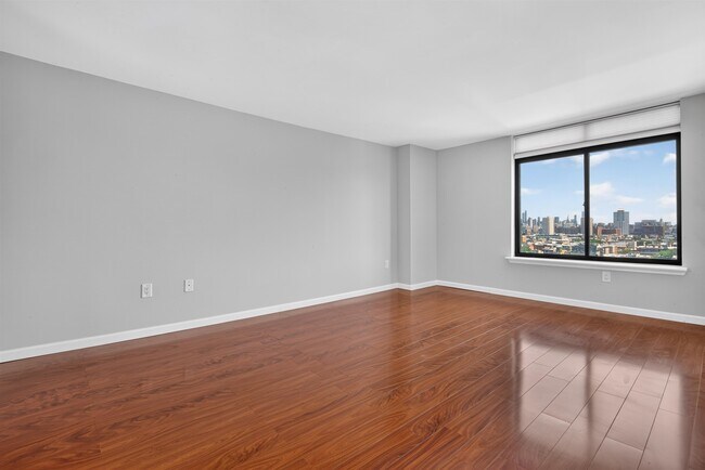 Building Photo - 700 1st St
