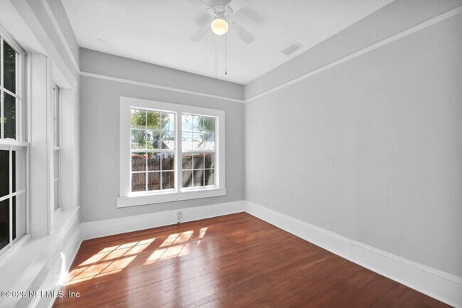 Building Photo - 2517 Orion St