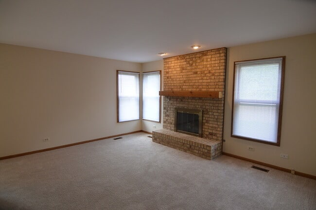 Building Photo - 519 Indian Ridge Trail