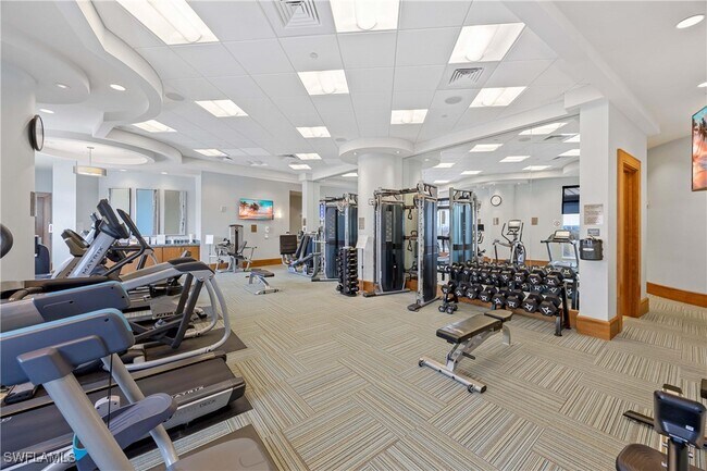 Building Photo - 13675 Vanderbilt Dr