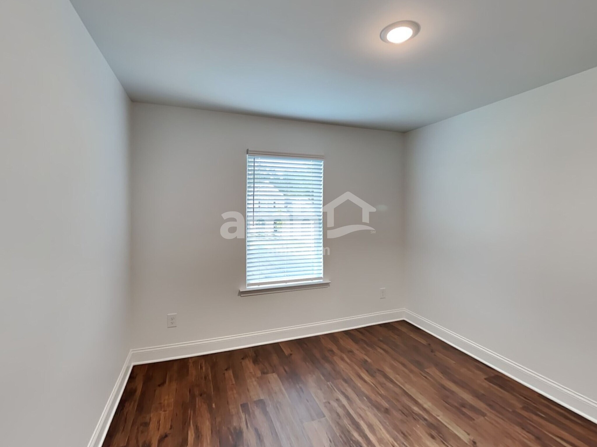 Building Photo - 143 Spruce Cir