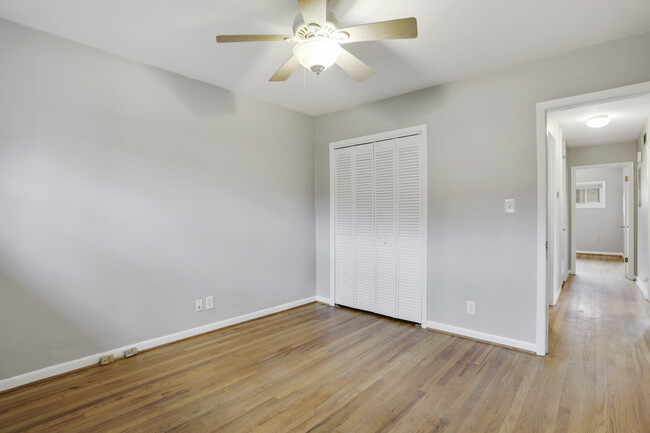 Bedroom 2 - 609 Kimberly Ln NE