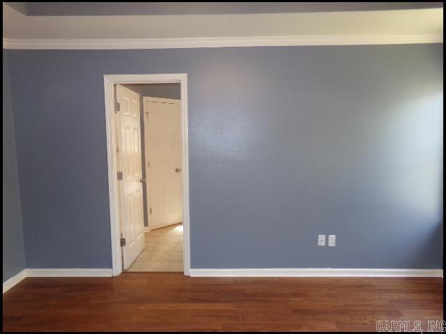 Building Photo - 2820 Falcon Ct