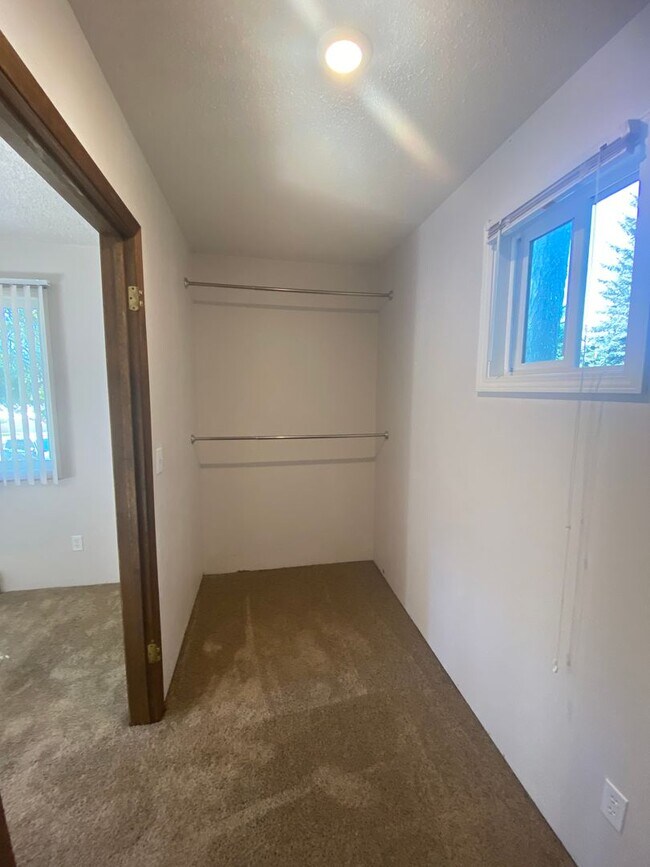 Building Photo - Manufactured Home In Bayview (APP#171)