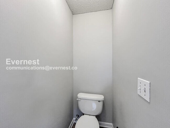 Building Photo - 1649 Central Trails Dr