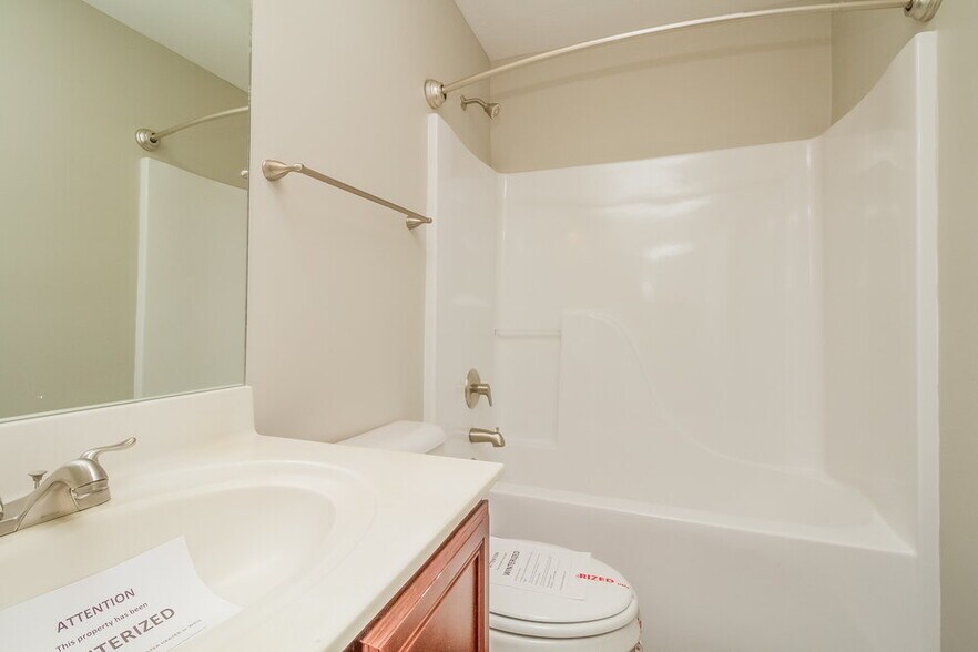 Building Photo - 406 Birdstone Dr