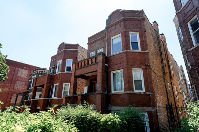 Building Photo - 2219 W Rice St