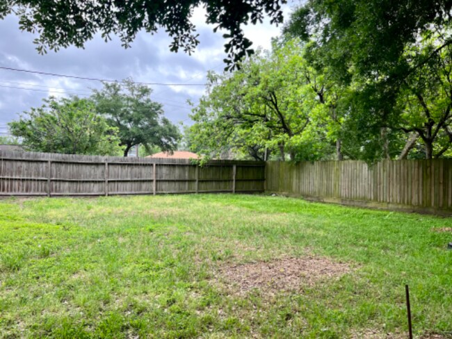 Building Photo - 5154 Balkin St