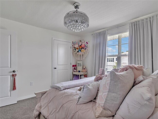 Building Photo - 5289 Fiddle Fig Ave