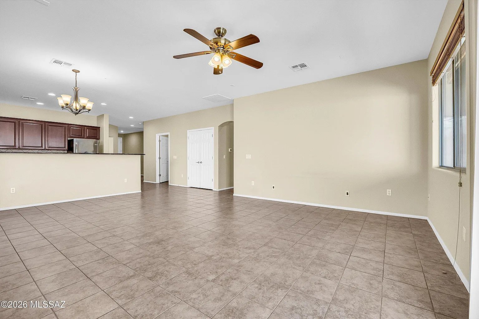 Building Photo - 2221 E Stone Stable Dr