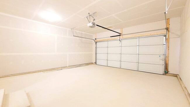 Building Photo - 1929 Blue Stem Ct