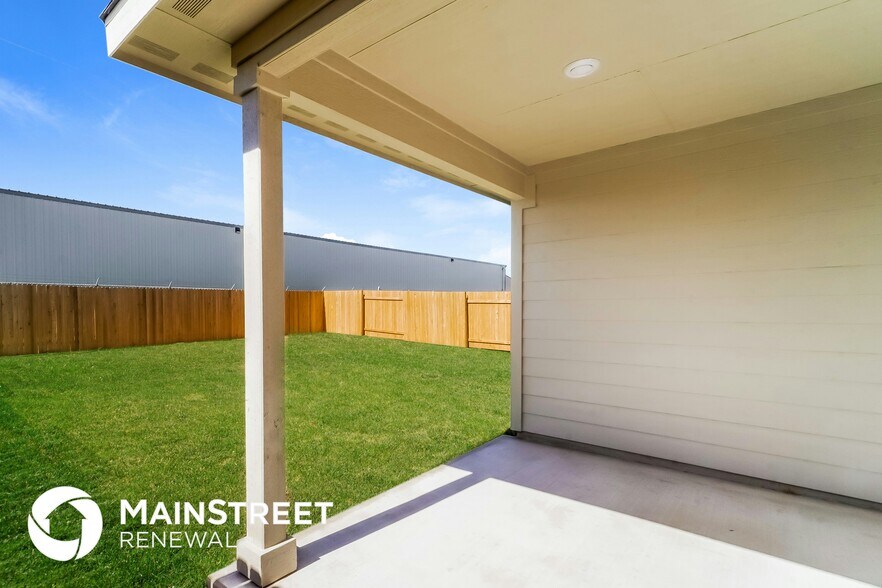 Building Photo - 200 Babblebrook Way