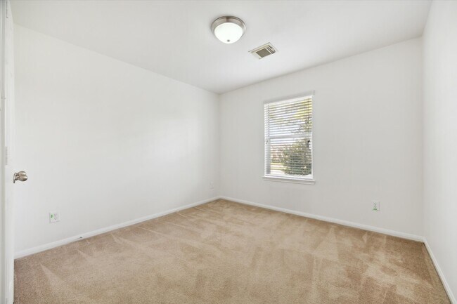 Building Photo - 13013 Fair Breeze Ln