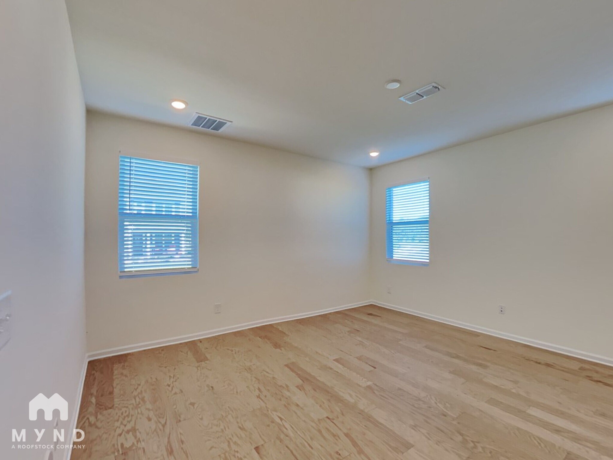 Building Photo - 1568 Banham Dr