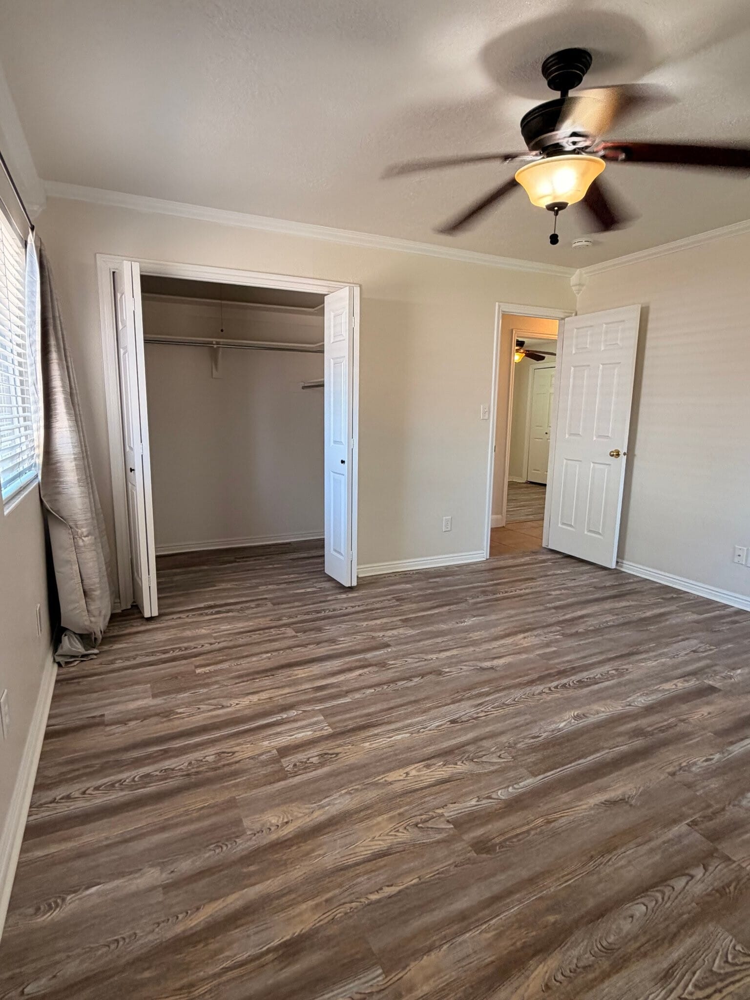 Building Photo - 1743 W Green Valley Ln