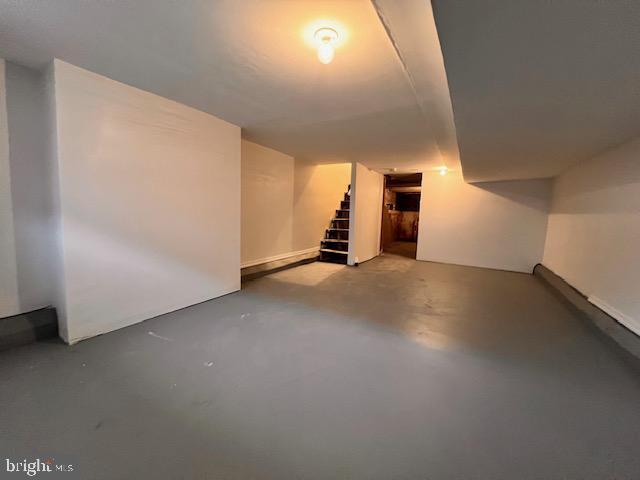 Building Photo - 204 N Rose St