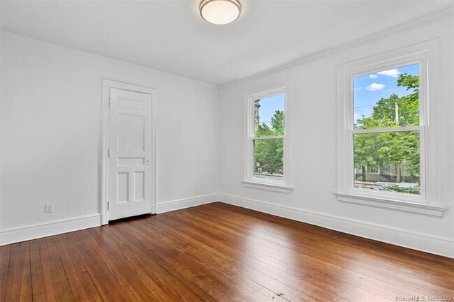 Building Photo - 131 Dwight St