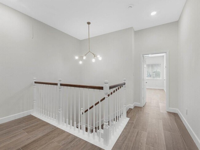 Building Photo - 603 N Milby St