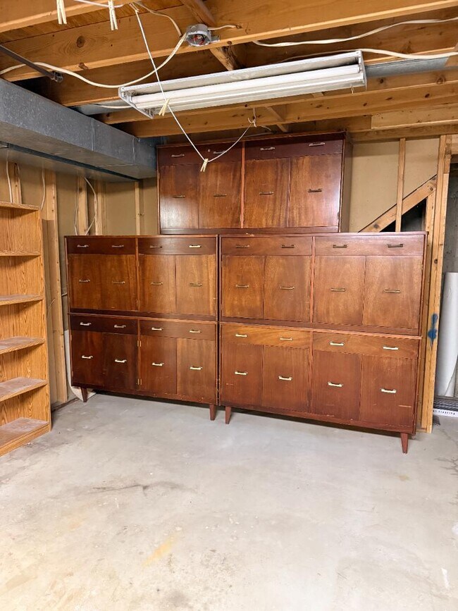 Building Photo - 633 S 1500 E