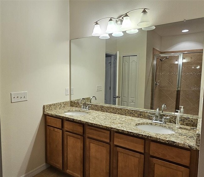 Building Photo - 12425 Fairlawn Dr