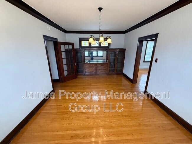 Building Photo - 2736 W Giddings St