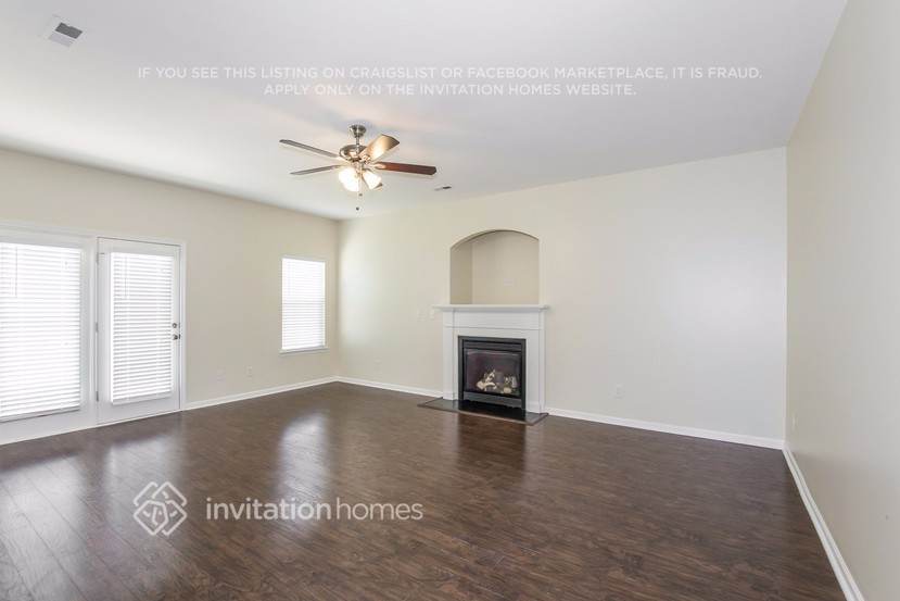 Building Photo - 9022 Glenashley Dr