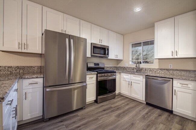 Building Photo - TOTALLY RENOVATED Summerlin Condo - Lake Mead/Buffalo * 2 Bedroom 2 Bath