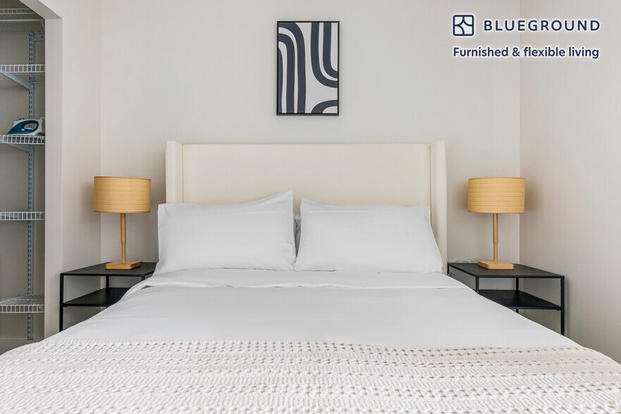 Building Photo - 301 M St SW