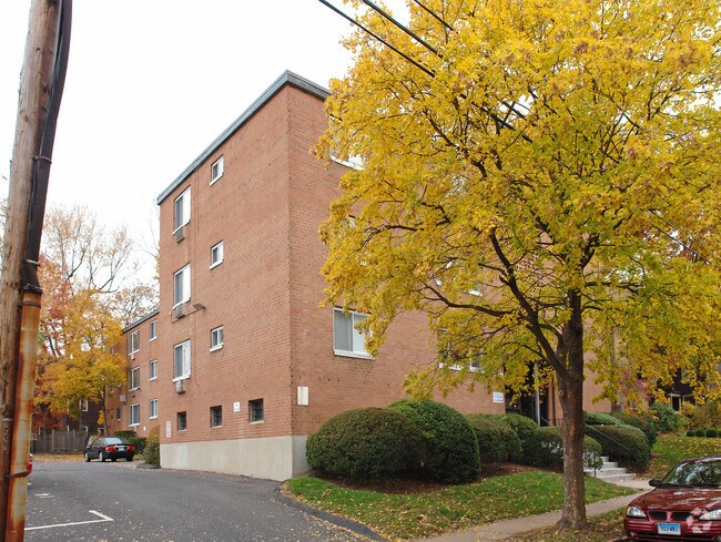 Building Photo - 37 Kenyon St