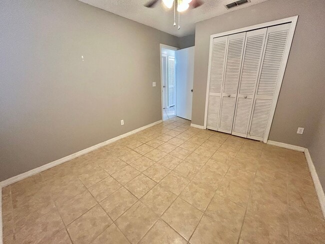 Building Photo - Amazing Dream Home with Water View and Pri...