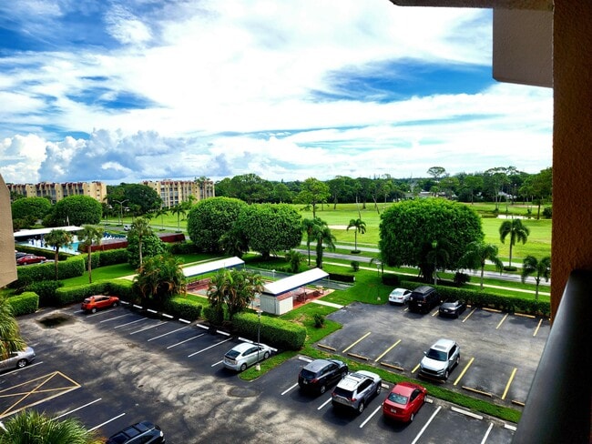 Building Photo - 3755 Via Poinciana