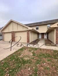 Building Photo - 18905 Lexington Rd