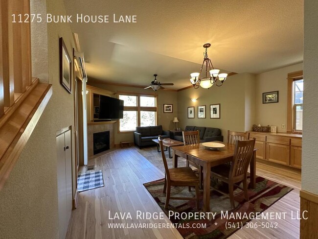 Building Photo - 11275 Bunk House Ln