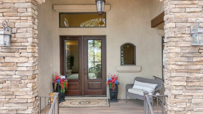 Building Photo - Stunning Broadmoor Estate with Mountain & City Views