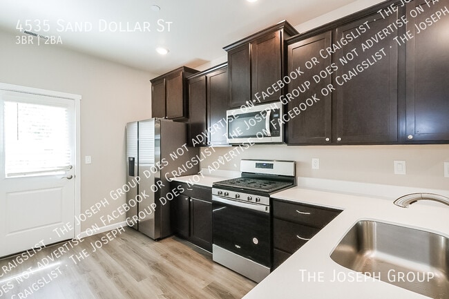 Building Photo - 4535 Sand Dollar Dr