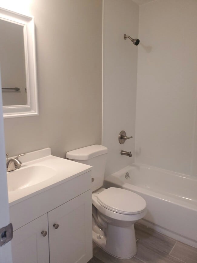 Building Photo - 3300 S 7th St