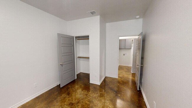 Building Photo - 206 Riptide Rd