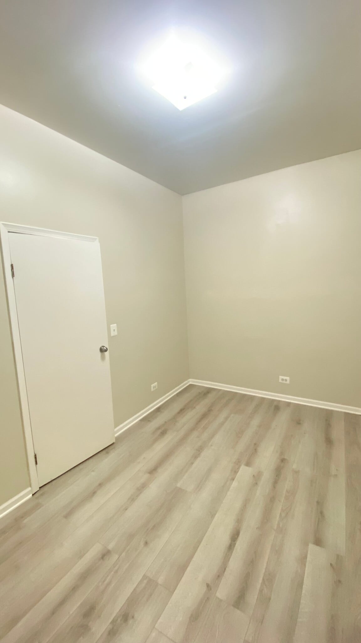 Building Photo - 2641 W Haddon Ave