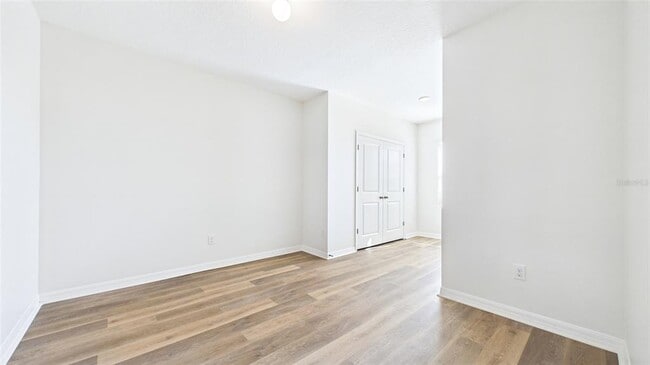 Building Photo - 710 Barclay Wood Dr