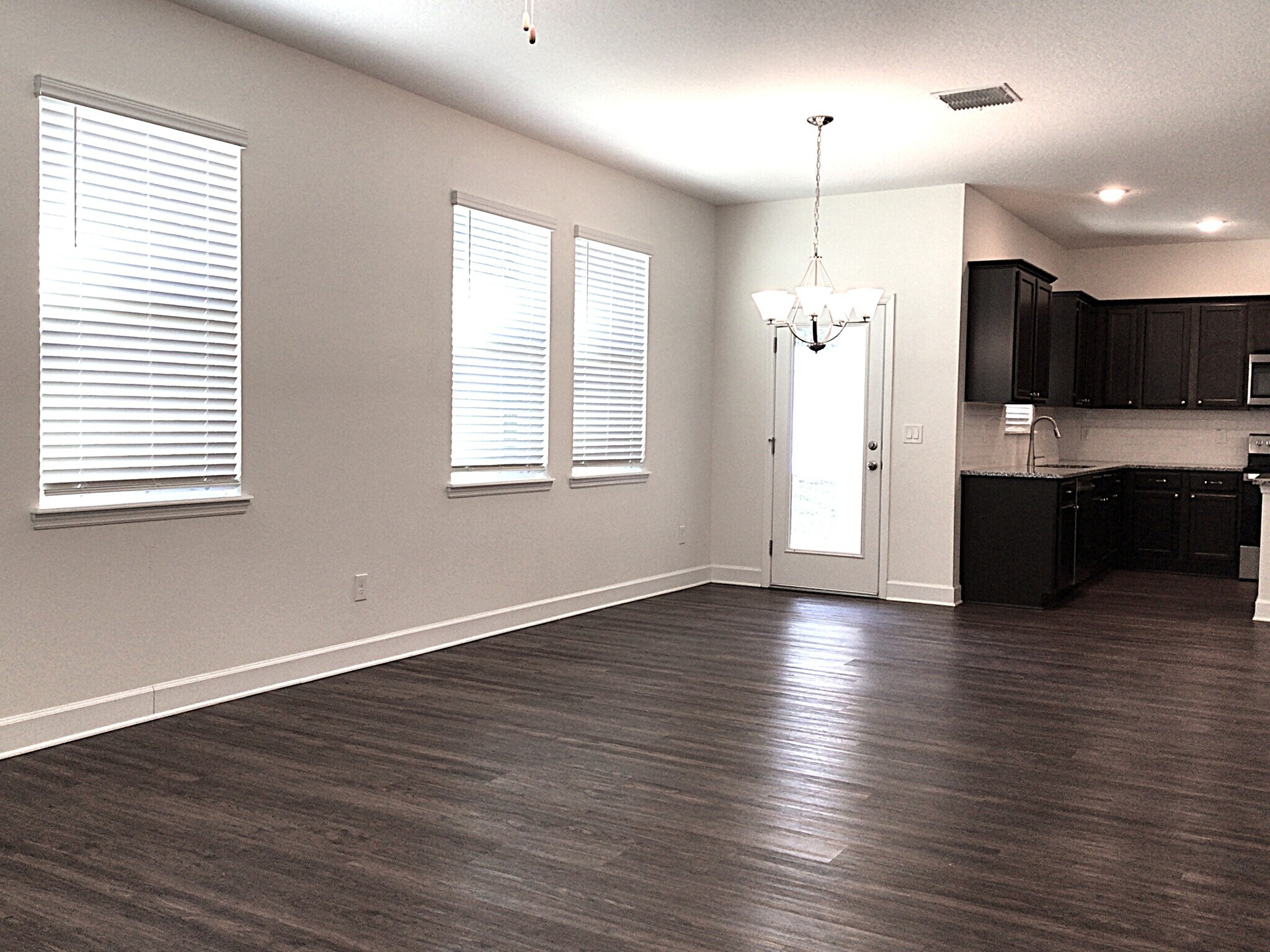 Building Photo - 1300 Bryce's Ct