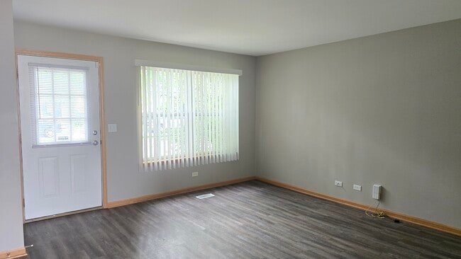 Building Photo - 2053 Grayhawk Dr