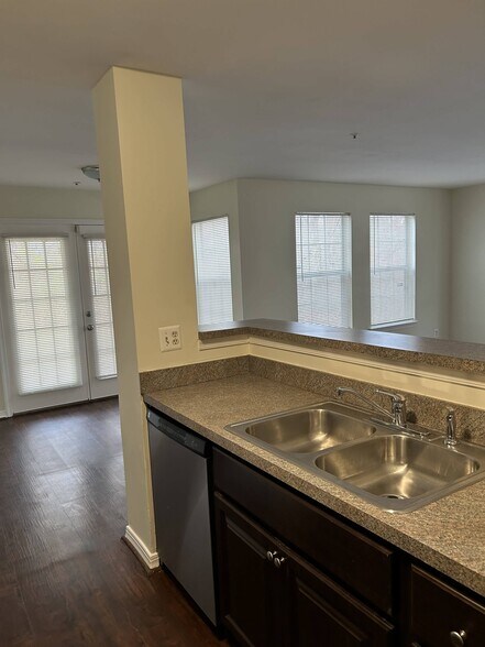 Building Photo - 4418 Lord Loudoun Ct