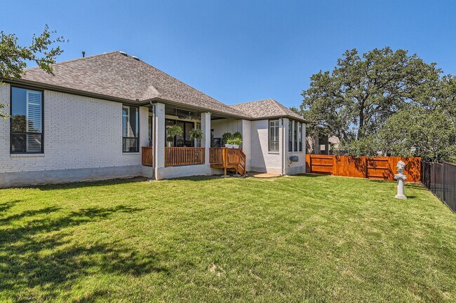 Building Photo - Available Now: Gorgeous 4 Bed/3.5 Bath wit...